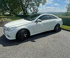 2011 Mercedes  E350 - Image 7/7