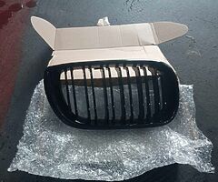 2pcs car front bumper kidney grille double got for BMW E46 4 door 4D 3 series 2002-2005