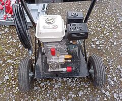 Brand new 3000 PSI petrol power washer