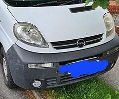 2005 vivaro