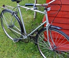 Triumph gents bicycle - Image 8/9