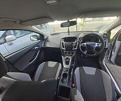 Ford Focus 1.6D  2012 - Image 5/10