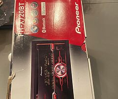 PIONEER FH-X720BT 2-DIN in-Dash CD/USB/MP3 Car Stereo Receiver with Bluetooth - Image 5/10