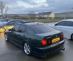 Lexus is200
