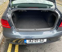 142 Vw Passat 2L Taxed till end of 07/22 Nct till end of 08/22 - Image 4/8