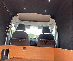 2011 Volkswagen  Caddy - Image 6/9