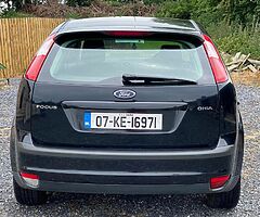 Ford Focus Ghia 1.6 - Image 4/10