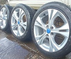 Ford alloys 17inch 5x108 in great condition with 4 tyres like new fit Ford focus mondeo