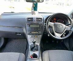 Toyota avensis 2.0 diesel . Manual . Nice speck - Image 8/10
