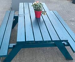 Like new solid wooden bench