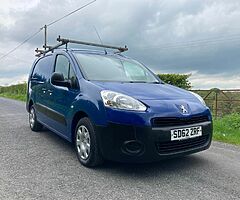 2012 Peugeot Partner