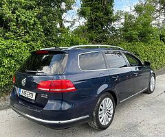 Vw Passat Estate 2.0TDI Uk spec rev cam - Image 5/8
