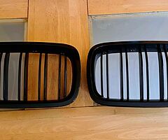 Bmw f10 5 series black kidney grills - Image 4/4