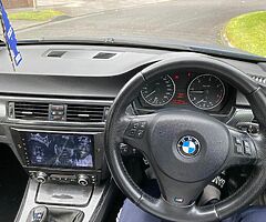 ‼️07 BMW Msport 320 NTC-12/22 TAX-07/22 NEW UPGRADE NEW ANDROID RADIO AND CARBON ‼️no light on bord - Image 3/10