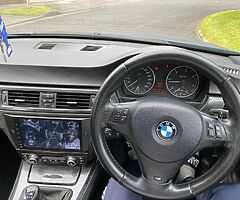 ‼️07 BMW Msport 320 NTC-12/22 TAX-07/22 NEW UPGRADE NEW ANDROID RADIO AND CARBON ‼️no light on bord - Image 4/10