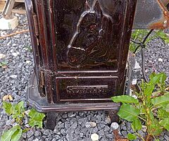 quick sale Stanley oil stove In very good good condition