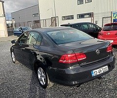 VW Passat 1.6 - Image 5/9
