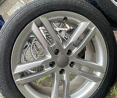 R18 245/45