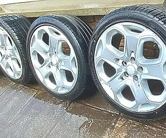 Ford alloys 18inch 5x108 never was buckles or cracked