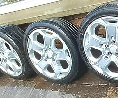 Ford alloys 18inch 5x108 never was buckles or cracked - Image 3/4