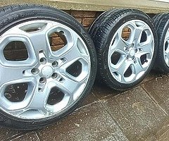 Ford alloys 18inch 5x108 never was buckles or cracked - Image 4/4