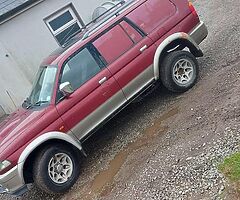 Mitsibushi pajero sport 2.5 tdi
Swap for a smaller car - Image 4/4