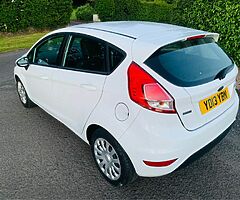 2013 Ford Fiesta - Image 5/10