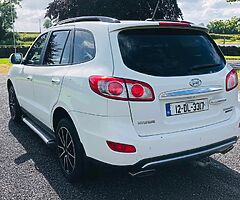 2012 Hyundai Santa Fe premium 4x4 - Image 5/10