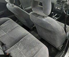 00 toyota avensis