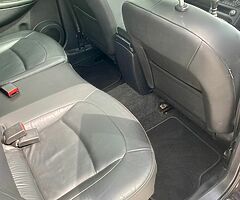 2011 Nissan Qashqai+2 - Image 6/10