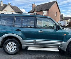 2002 Mitsubishi Shogun - Image 4/9