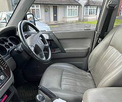 2002 Mitsubishi Shogun - Image 5/9
