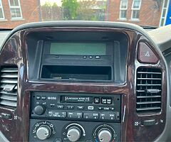 2002 Mitsubishi Shogun - Image 8/9