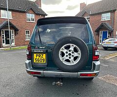 2002 Mitsubishi Shogun - Image 9/9