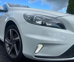 2016 Volvo V40 R-Design
