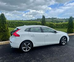 2016 Volvo V40 R-Design - Image 6/10