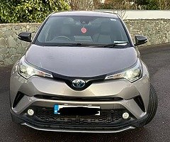 Toyota CH-R Hybrid 192 - Image 4/7
