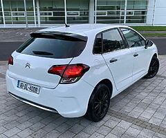 2016 citron c4 1.2 petrol turbo
5 speed manual 
Only 32000 miles
1 owner 
Swap or trade in welcome - Image 5/10