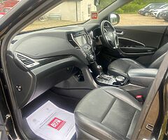 2015 Hyundai Santa Fe - Image 9/10