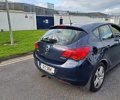 2012 Opel Astra needs turbo Astra great value needs turbo starting Black