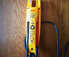 Fluke multimeter + pen
