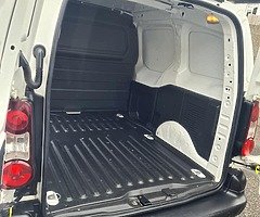 2014 peugeot partner 1.6 HDI - Image 6/9