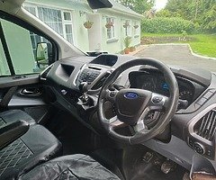 Ford Custom - Image 9/9