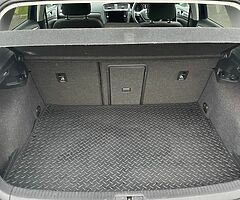 2018 (18) Volkswagen Golf MK7.5 1.6 TDI 115BHP - Image 7/8