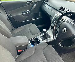 Vw Passat TDI 1.9 05(2005) for sale , in lovely condition - Image 5/8