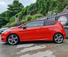 2013 Ford Fiesta ST2 - Image 5/10