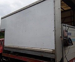 Luton Body with lift - Image 9/9
