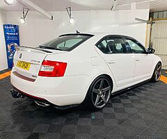 2016 Škoda Octavia - Image 4/10