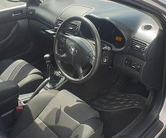 Toyota avensis 2 disel fresh test - Image 6/8