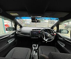 Honda Fit 2015 - Image 8/9